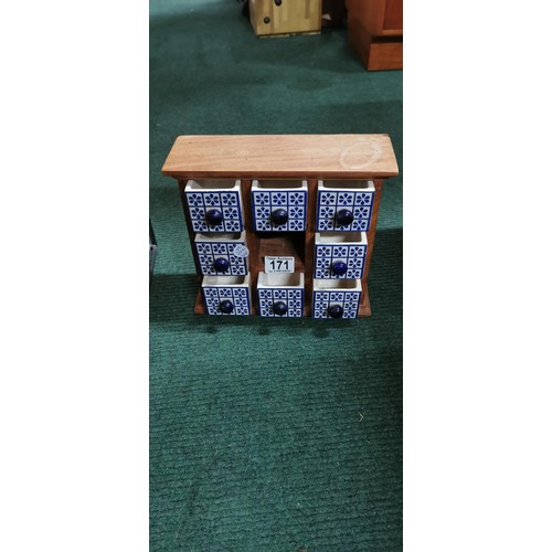 171 - Small wicker 3 drawer unit & wooden 8 drawer storage box with ceramic drawers. The largest measures ... 