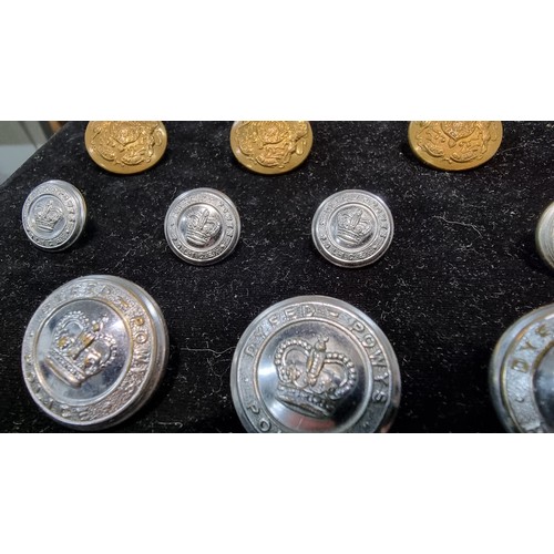 284 - Suite of military and police uniform buttons inc a large collection of 22x Dyfed Powys Police button... 