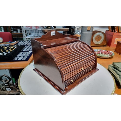 285 - Good quality large solid mahogany roll top desk tidy in excellent condition throughout revealing a f... 