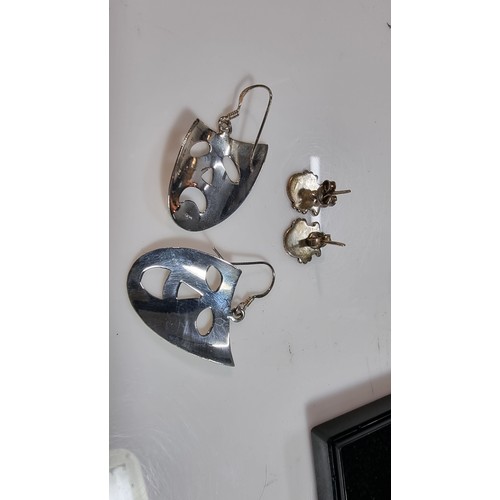 310 - 2x pairs 925 silver theatre themed  'Comedy and Tragedy' earrings and a pair of clowns both marked 9... 