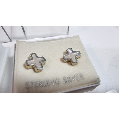 325 - 2x pairs of boxed sterling silver earrings on pair inset with small genuine diamond stones the other... 