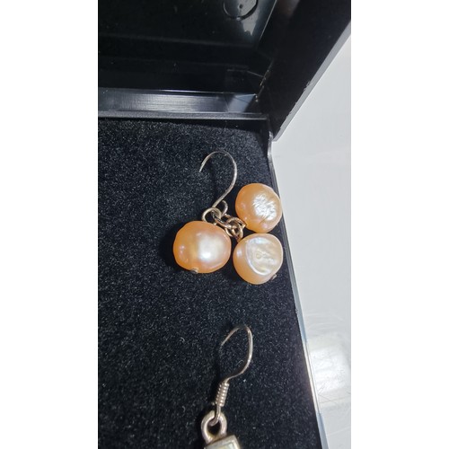 327 - 2x pairs of 925 earrings inc a pair set with real pearls the other inset with abalone shell both in ... 