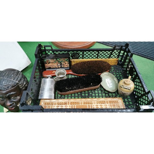 218 - Quantity of good quality collectables inc a rare, glazed turtle ashtray by Wade along with 2x other ... 