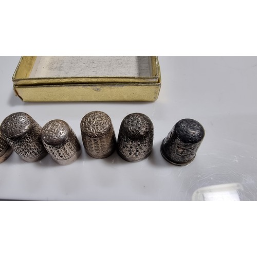 355 - 8x various hallmarked silver and white metal thimbles all in good condition with no holes one by Jam... 