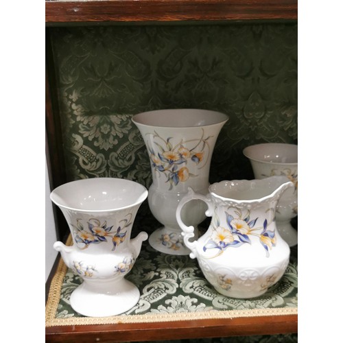 416 - Quantity of 9x piece Aynsley Bone China 