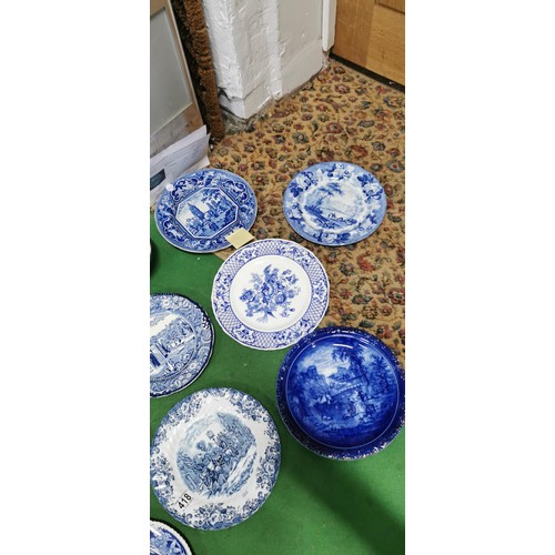 418 - Large quantity of antique and vintage blue and white collectable plates and bowls, inc a lidded pot ... 