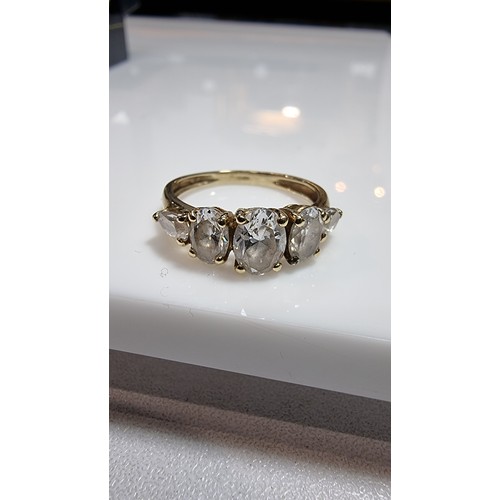 372 - Hallmarked 14ct yellow gold 5 stone ring inset with large dqcz white crystal stones marked 585 in ex... 