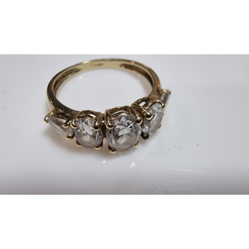 372 - Hallmarked 14ct yellow gold 5 stone ring inset with large dqcz white crystal stones marked 585 in ex... 