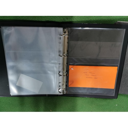 205 - 4x collectors binder folders for storing bank notes, two are Royal Mail Presentation Packs folders.