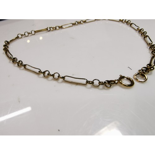 376 - 9ct yellow gold bracelet in excellent clean condition marked 375 and 9k length of 10in weight of 2.6... 