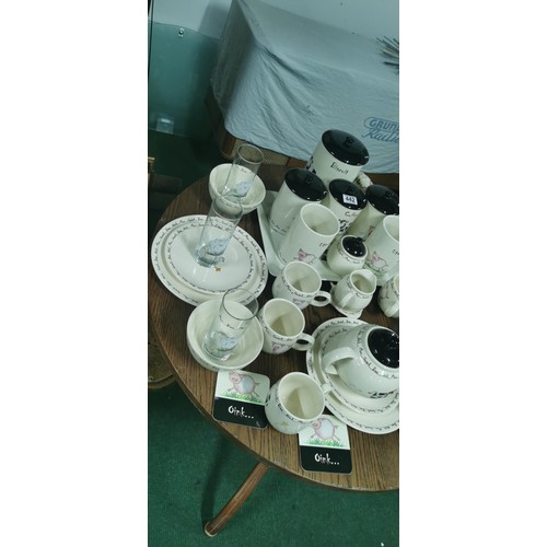 442 - Large quantity of Price & Kensington - Home Farm comprehensive dinner and teaset along with tea, cof... 