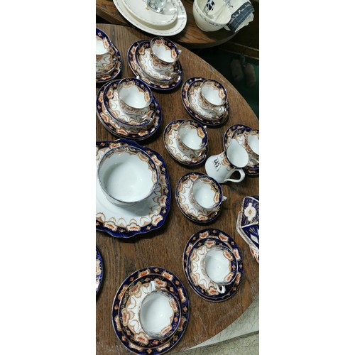 443 - Good quality Royal Albert Crown China tea set along with Arthur Wood Gaudy Welsh tea pot, all in goo... 