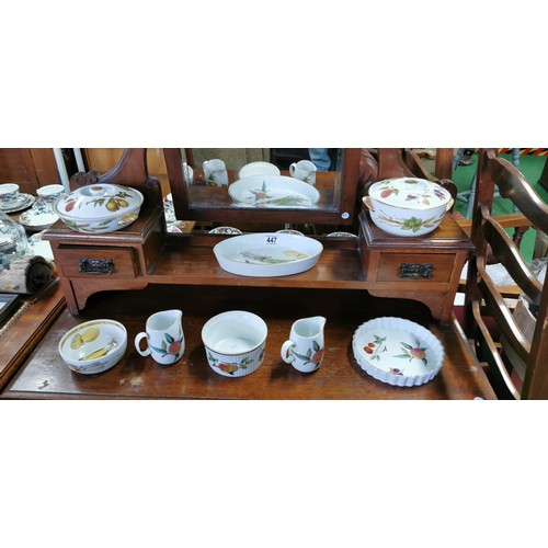 447 - 8x piece Royal Worcester Porcelain Evesham kitchen items inc 2x tureens, pie dish etc all in good ov... 