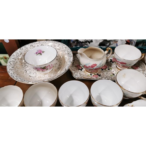 453 - 4x part tea set inc Diamond China, Crown Regent, Victoria & Trentham and Crownford Burslem. Ridgway ... 