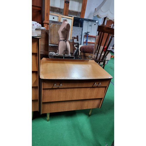 489 - Vintage retro mid century 5 drawer chest and dressing table with three drawer to the base by Avalon ... 