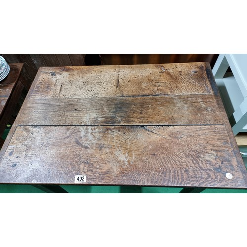 492 - Antique Georgian solid oak table with a plane design a good patenia to the top height of 73cm width ... 