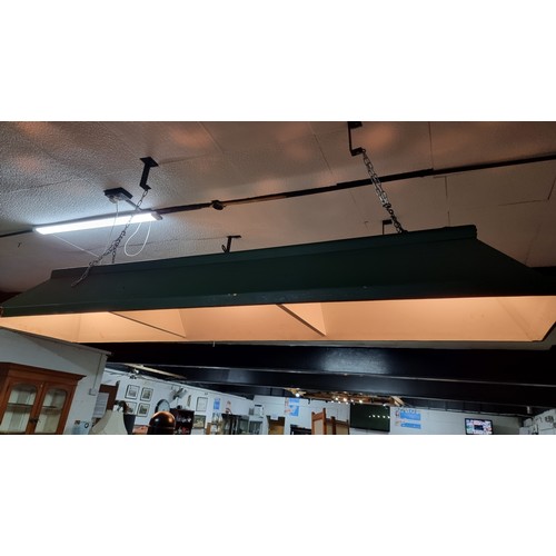 498 - Vintage 8ft wooden snooker light canopy in excellent condition with 3 divisions, two light bulbs on ... 