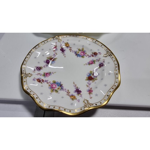 300A - Royal Crown derby Royal Antoinette fluted dinner plate diameter of 26cm along with Royal Crown Derby... 