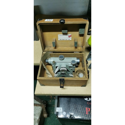 131 - Carl Zeiss Theodolite Ni 030 in a fitted wooden box, in good overall condition.