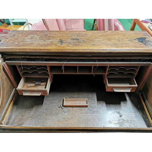 484 - Antique Edwardian solid oak 'The Lebus Desk' roll top desk. Has four drawers to each side & and insi... 