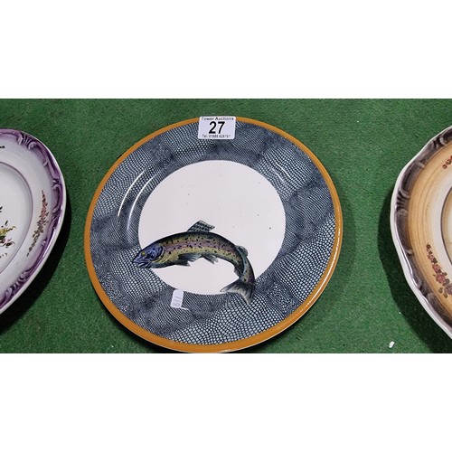 27 - Quantity of 17 good collectable plates to include a Williams Sonoma English Angler trout plate, a qu... 