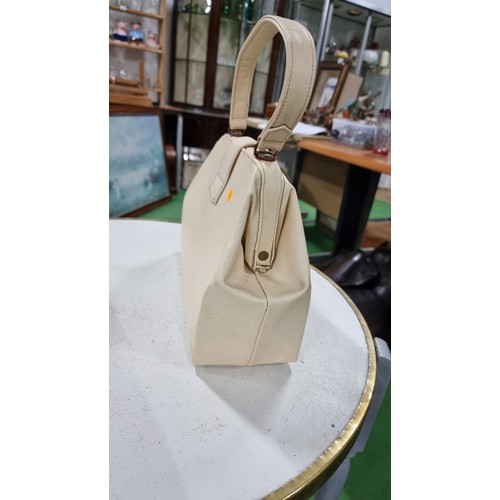 29 - 2x vintage art deco ladies handbags one in cream with a Cheney lock with its key in good overall con... 