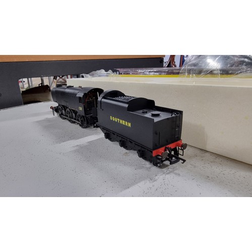 33 - Hornby R2343A SR0-6-0 Class Q1 locomotive C21 open but in as new condition all working with its orig... 