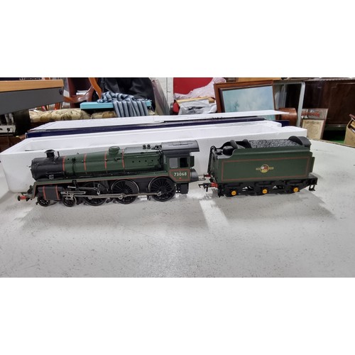 34 - Bachmann 32-500 standard class 5MT BR green locomotive and tender with its original box opened but i... 