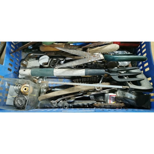 153 - Large quantity of wood working tools & shed odds