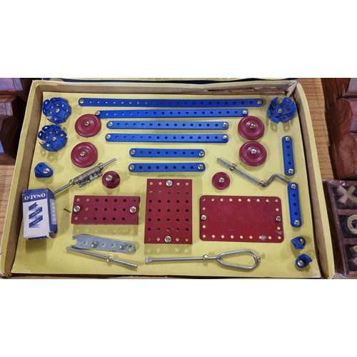 57 - Very rare vintage complete construction set by Onado from the 1950's similar to meccano all pieces a... 