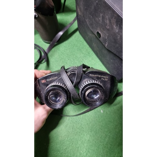 68 - Joblot of 8x pairs of vintage binoculars to include a good quality military set of binoculars 7x50 m... 