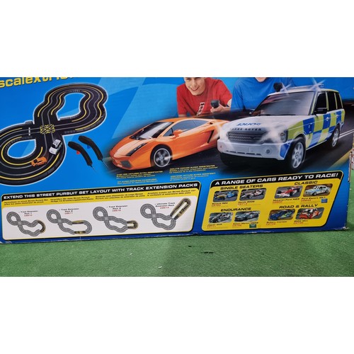 90 - Large Scalextric street pursuit set complete