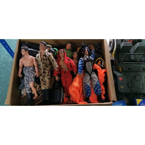 207 - Large quantity of vintage Action Man figures with clothes and accessories along with a large Action ... 