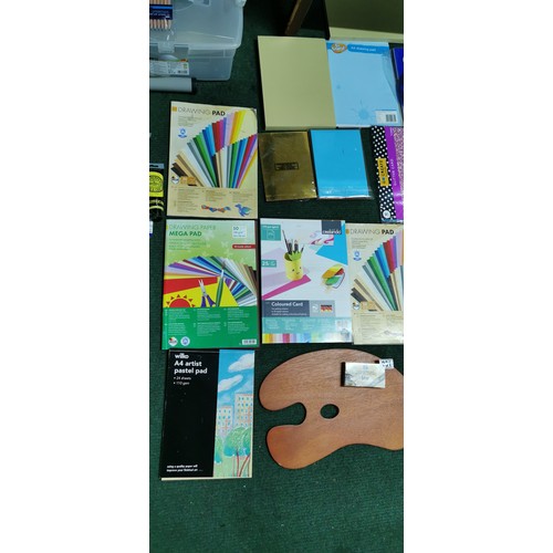 231 - Very large quantity of various arts and crafts supplies and equipment inc large quantity of various ... 