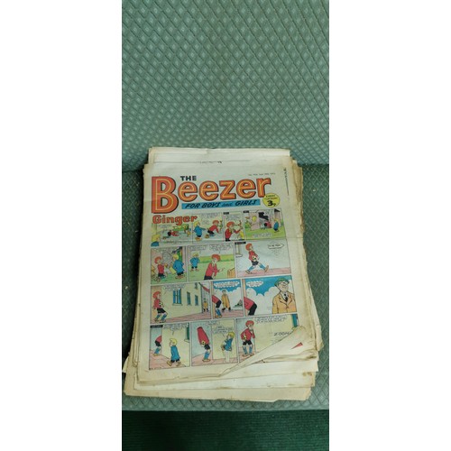 239 - Very large quantity of paper The Topper and The Beezer comic magazines ranging from 1950s to 1970s.