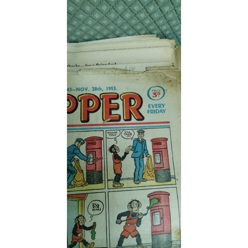 239 - Very large quantity of paper The Topper and The Beezer comic magazines ranging from 1950s to 1970s.