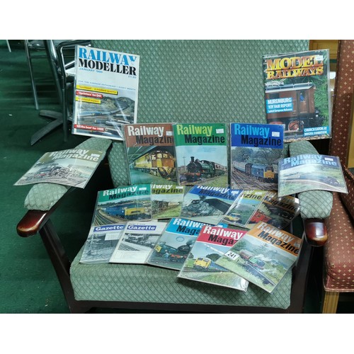 241 - Very large quantity of various vintage railway magazines inc Model Railways, Railway Modeler, Railwa... 