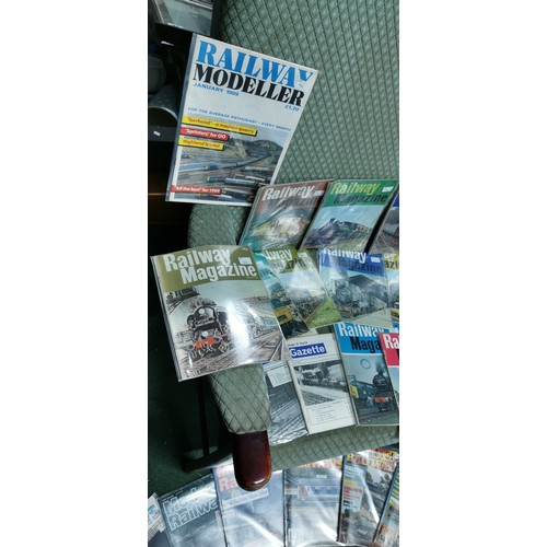 241 - Very large quantity of various vintage railway magazines inc Model Railways, Railway Modeler, Railwa... 