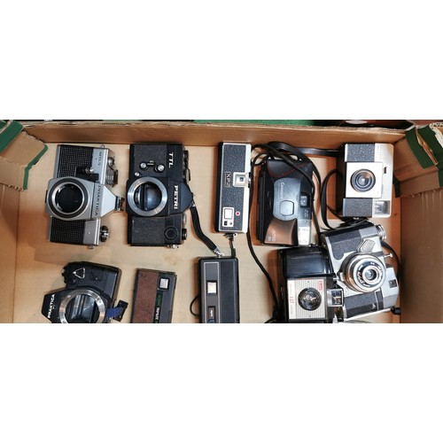 257C - box of various vintage cameras and camera accessories inc praktica 35mm cameras etc.