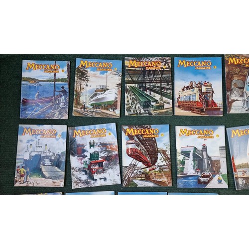 5 - Job lot of 43x early vintage Meccano magazines covering 1960 - 1963. 1961 is complete to include an ... 
