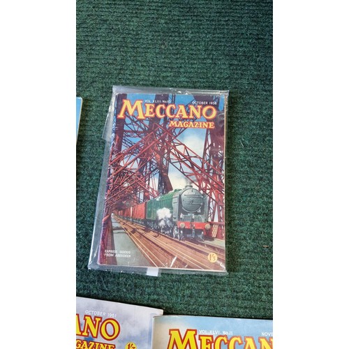 5 - Job lot of 43x early vintage Meccano magazines covering 1960 - 1963. 1961 is complete to include an ... 