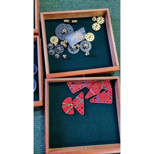 6 - Comprehensive Meccano lot fitted in a good large Clarke organising chest with a lift up lid, 6x shor... 