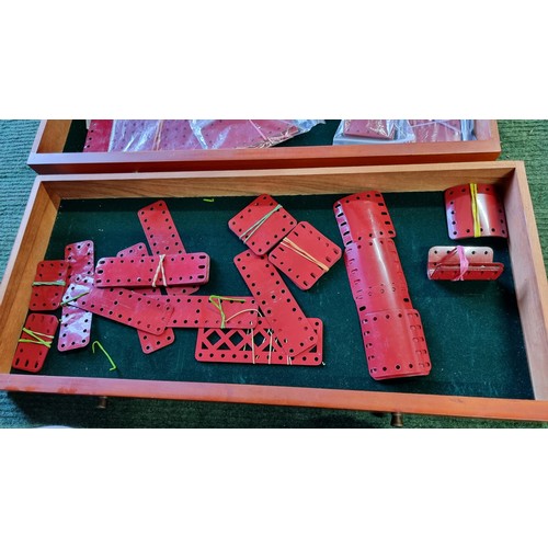 6 - Comprehensive Meccano lot fitted in a good large Clarke organising chest with a lift up lid, 6x shor... 