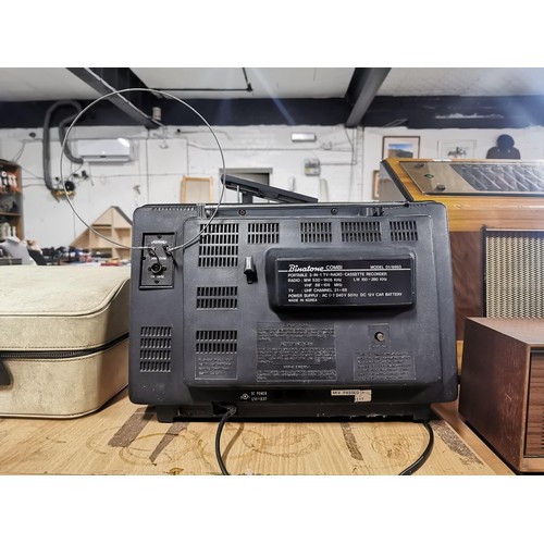 44 - Vintage Binatone Combi portable 3 in 1 TV-Radio-Cassette recorder model 01/6993, rare collectable it... 