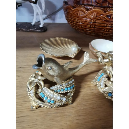 487 - A Portmeirion oven to table chicken formed casserole dish along with a vintage 1960's set inc ornate... 