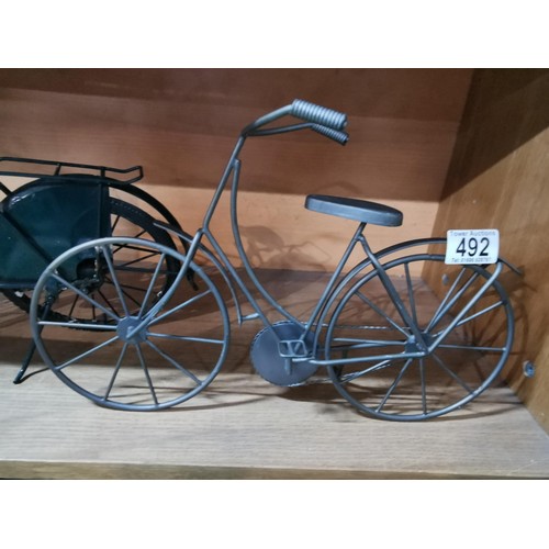 492 - Two large bike formed ornaments, one in the form of a vintage road bike complete with basket.
Talles... 