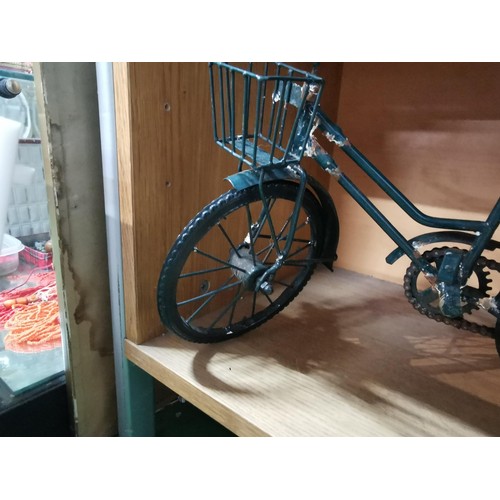 492 - Two large bike formed ornaments, one in the form of a vintage road bike complete with basket.
Talles... 