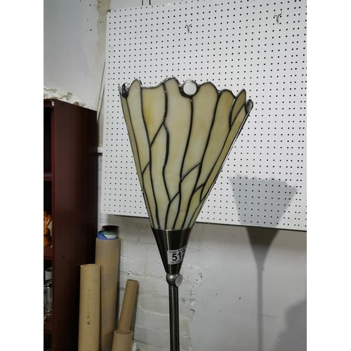 512 - A leaded glass standard lamp, lily esque design. On a chrome base, in working order.
Height 182cm.