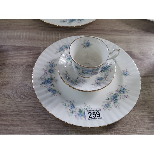 259 - 25 piece part dinner tea set, royal albert, blue blossom design. Including 6 cups and saucers, turee... 