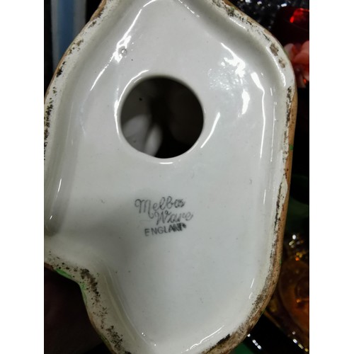 514 - A quantity of collectables including ceramic owls, one by Melbaware, a selection of animal miniature... 
